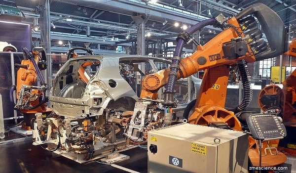 Tahun 2030, Robot akan Menggantikan hingga 20 juta Pekerjaan Pabrik