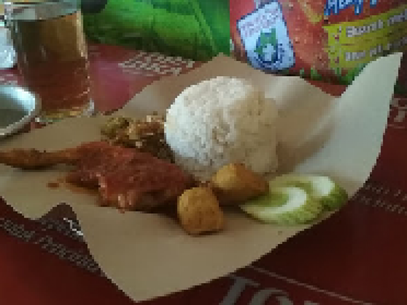 Ayam Penyet unigal