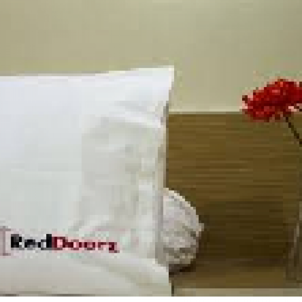 RedDoorz @ Kramat